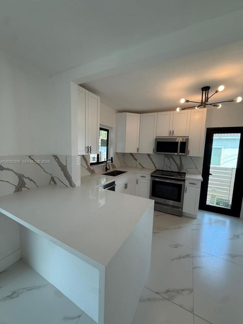 2350 SW 22nd Ave , Miami, FL 33145 Photo