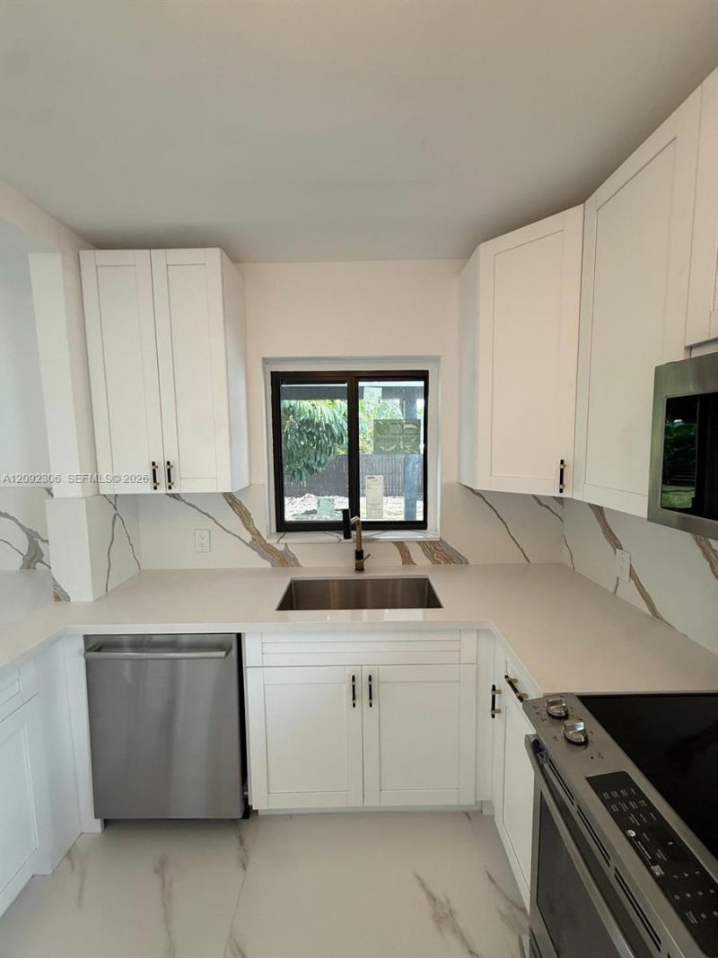 2350 SW 22nd Ave , Miami, FL 33145 Photo