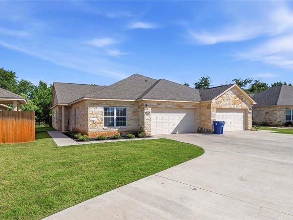 1415 Waterstone Drive, Brownwood, TX 76801
