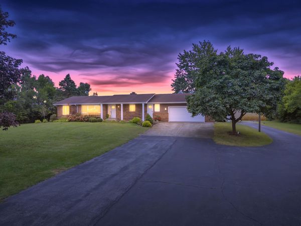 7501 W 1400 N , DeMotte, IN 46310