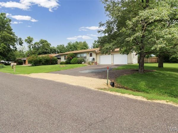 137 Christland Drive, Sullivan, MO 63080