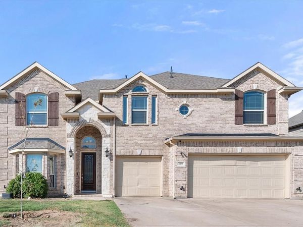 709 Netherfield Parkway, Mansfield, TX 76063