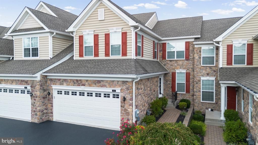 412 SHENANDOAH DRIVE , COLLEGEVILLE, PA 19426
