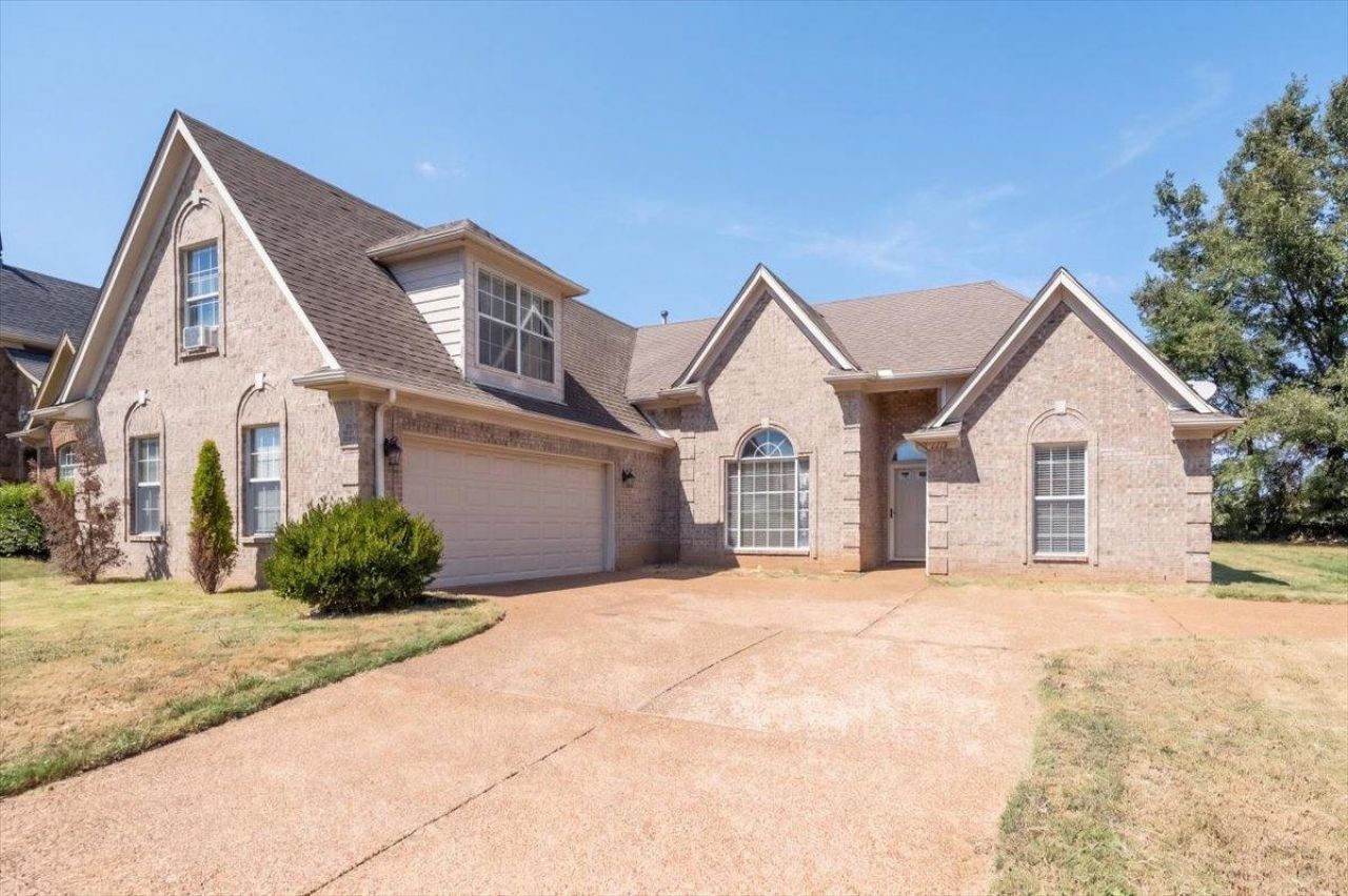 9562 MISTY KNOLL DR Memphis, TN 38016
