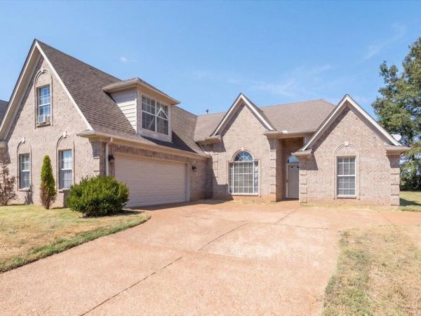 9562 MISTY KNOLL DR, Memphis, TN 38016