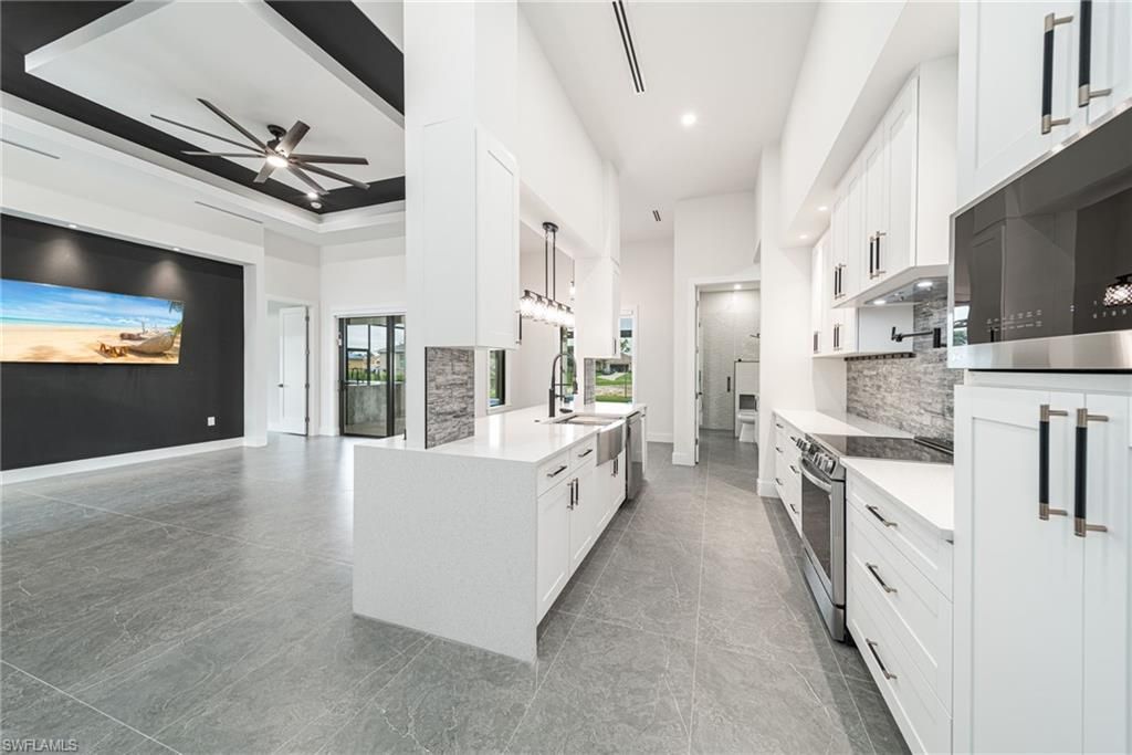 209 Chiquita Blvd N, Cape Coral, FL 33993 Photo