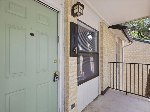 1624 Aquarena Springs DR, Unit B114, San Marcos, TX 78666