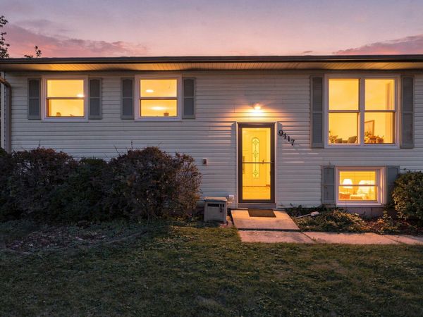 9417 Hawthorne Avenue, Mokena, IL 60448
