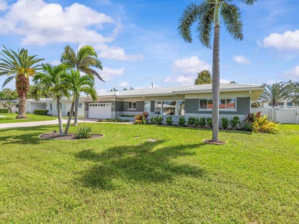106 19TH STREET, BELLEAIR BEACH, FL 33786