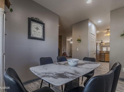 654 Canary Circle, Fernley, NV 89408 Photo