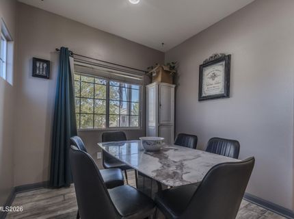 654 Canary Circle, Fernley, NV 89408 Photo