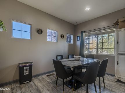 654 Canary Circle, Fernley, NV 89408 Photo