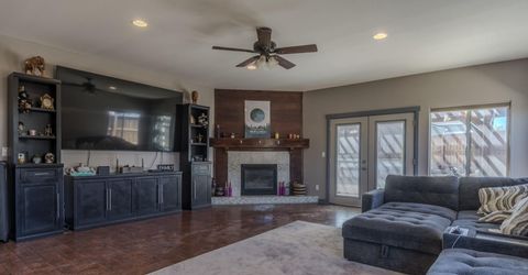 654 Canary Circle, Fernley, NV 89408 Photo