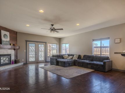 654 Canary Circle, Fernley, NV 89408 Photo
