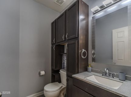 654 Canary Circle, Fernley, NV 89408 Photo