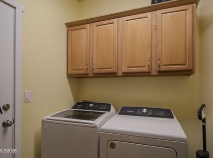 654 Canary Circle, Fernley, NV 89408 Photo