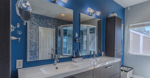 654 Canary Circle, Fernley, NV 89408 Photo