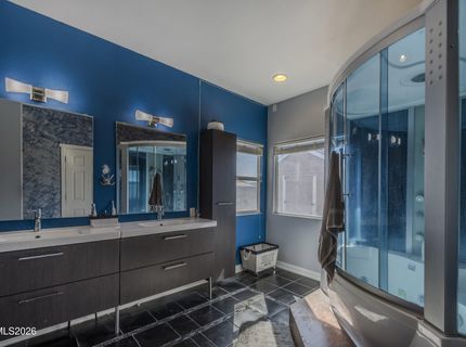 654 Canary Circle, Fernley, NV 89408 Photo