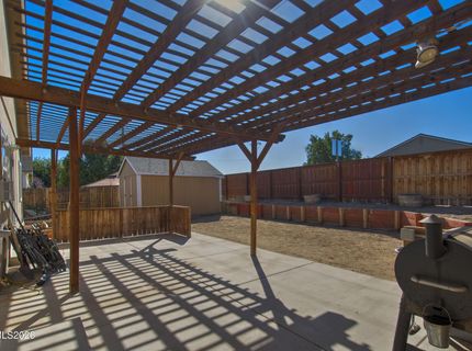 654 Canary Circle, Fernley, NV 89408 Photo