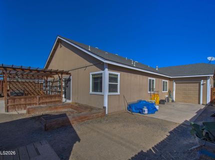 654 Canary Circle, Fernley, NV 89408 Photo
