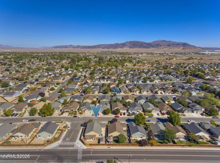 654 Canary Circle, Fernley, NV 89408 Photo