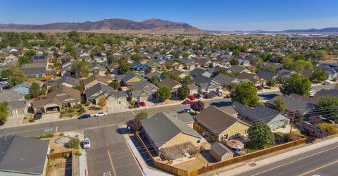 654 Canary Circle, Fernley, NV 89408 Photo