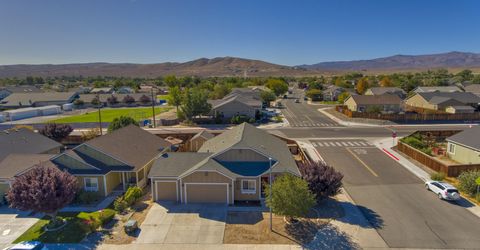 654 Canary Circle, Fernley, NV 89408 Photo