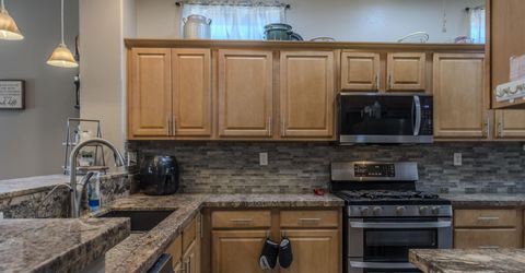 654 Canary Circle, Fernley, NV 89408 Photo