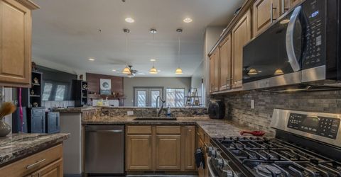 654 Canary Circle, Fernley, NV 89408 Photo