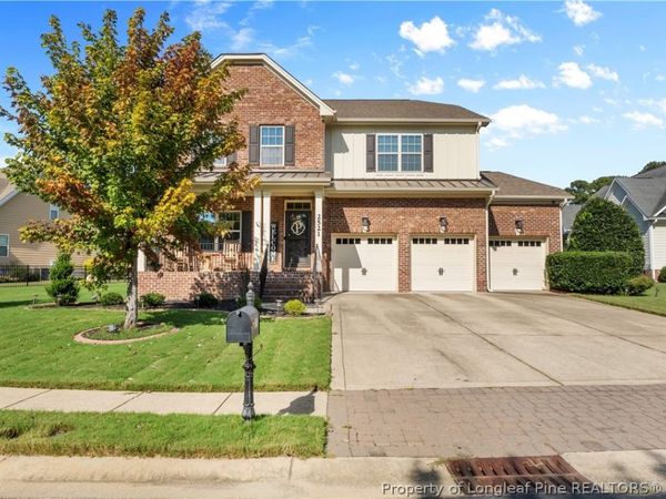 2521 Thorngrove Court, Fayetteville, NC 28303