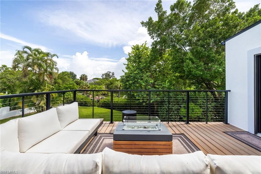 114 Westwood Dr, Naples, FL 34110 Photo