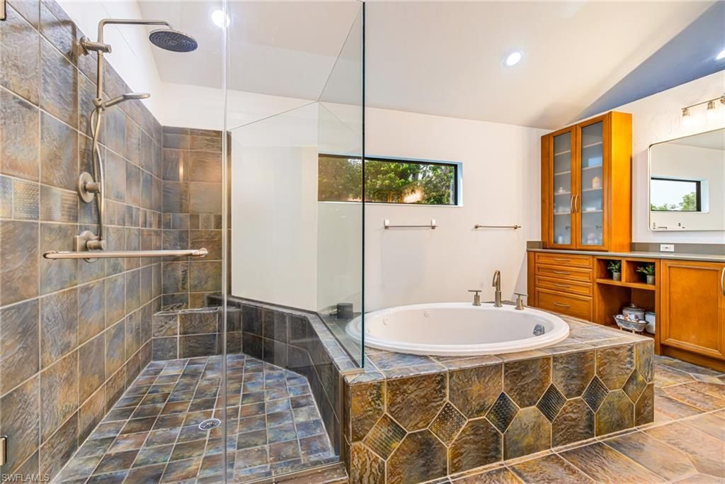 114 Westwood Dr, Naples, FL 34110 Photo