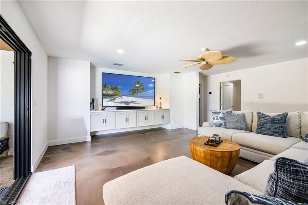 114 Westwood Dr, Naples, FL 34110 Photo