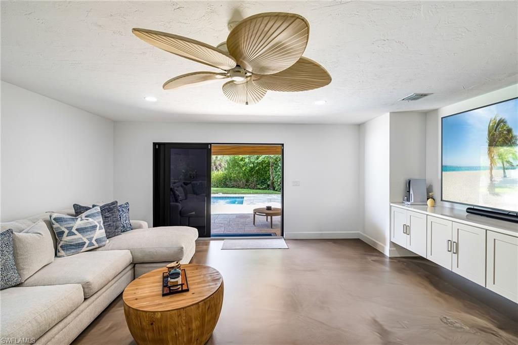 114 Westwood Dr, Naples, FL 34110 Photo