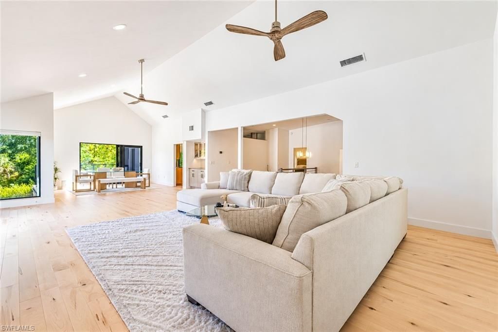 114 Westwood Dr, Naples, FL 34110 Photo