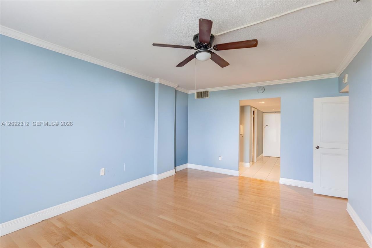 11111 Biscayne Blvd, Unit 6B, Miami, FL 33181 Photo