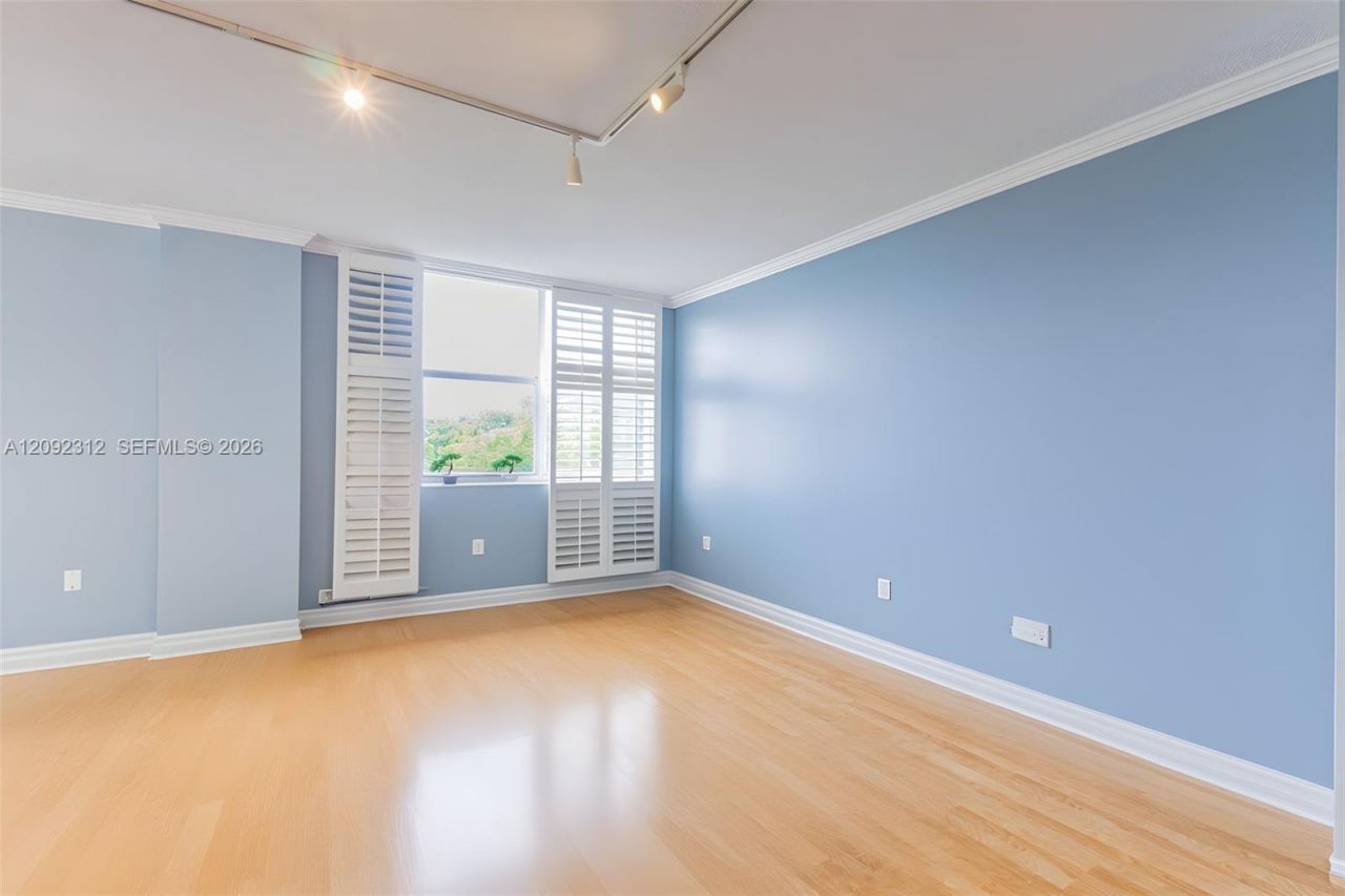 11111 Biscayne Blvd, Unit 6B, Miami, FL 33181 Photo