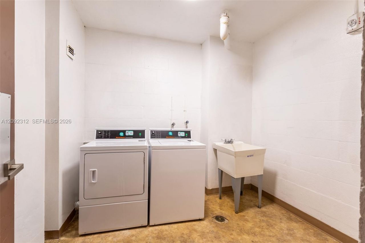 11111 Biscayne Blvd, Unit 6B, Miami, FL 33181 Photo