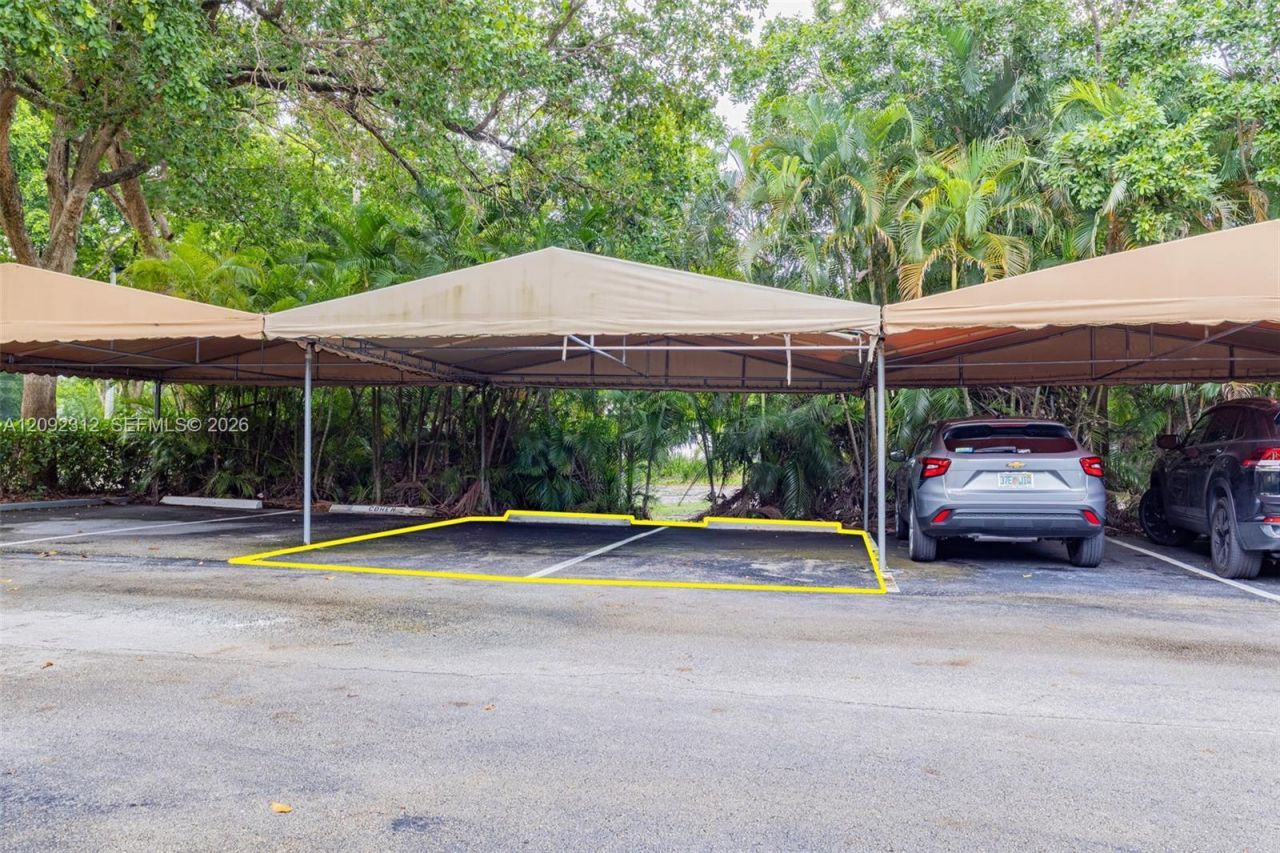 11111 Biscayne Blvd, Unit 6B, Miami, FL 33181 Photo