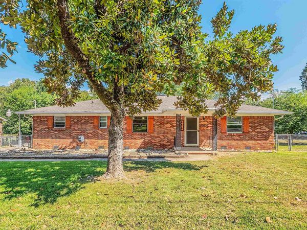 406 S Claremont Ave, Sherwood, AR 72120