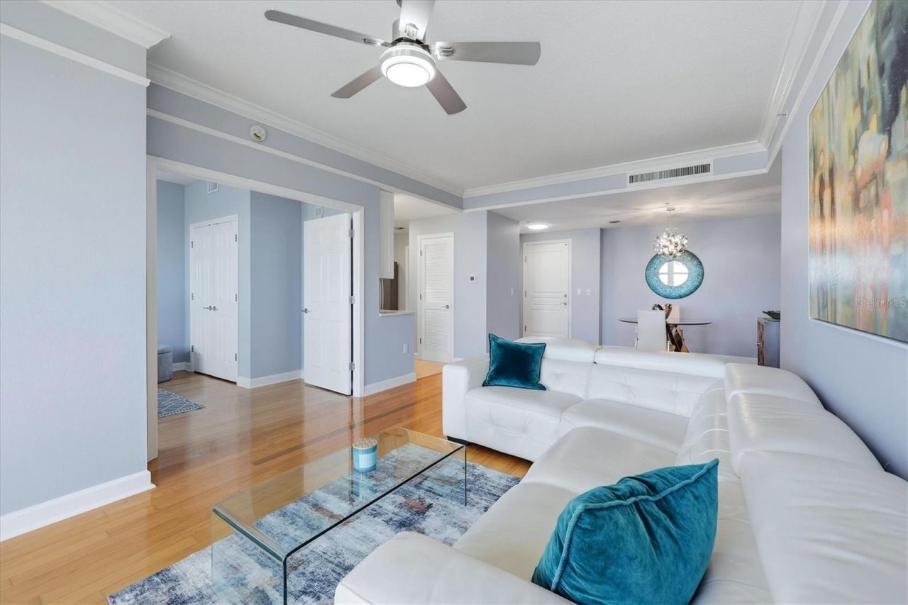 750 N Tamiami Trail, Unit 517, Sarasota, FL 34236 Photo