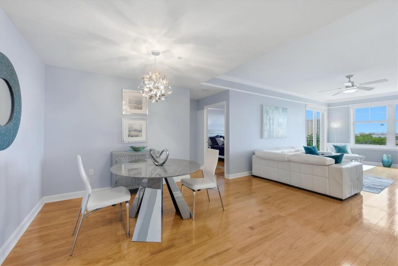 750 N Tamiami Trail, Unit 517, Sarasota, FL 34236 Photo