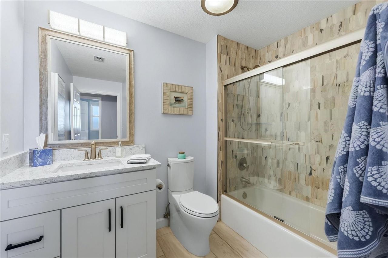 750 N Tamiami Trail, Unit 517, Sarasota, FL 34236 Photo