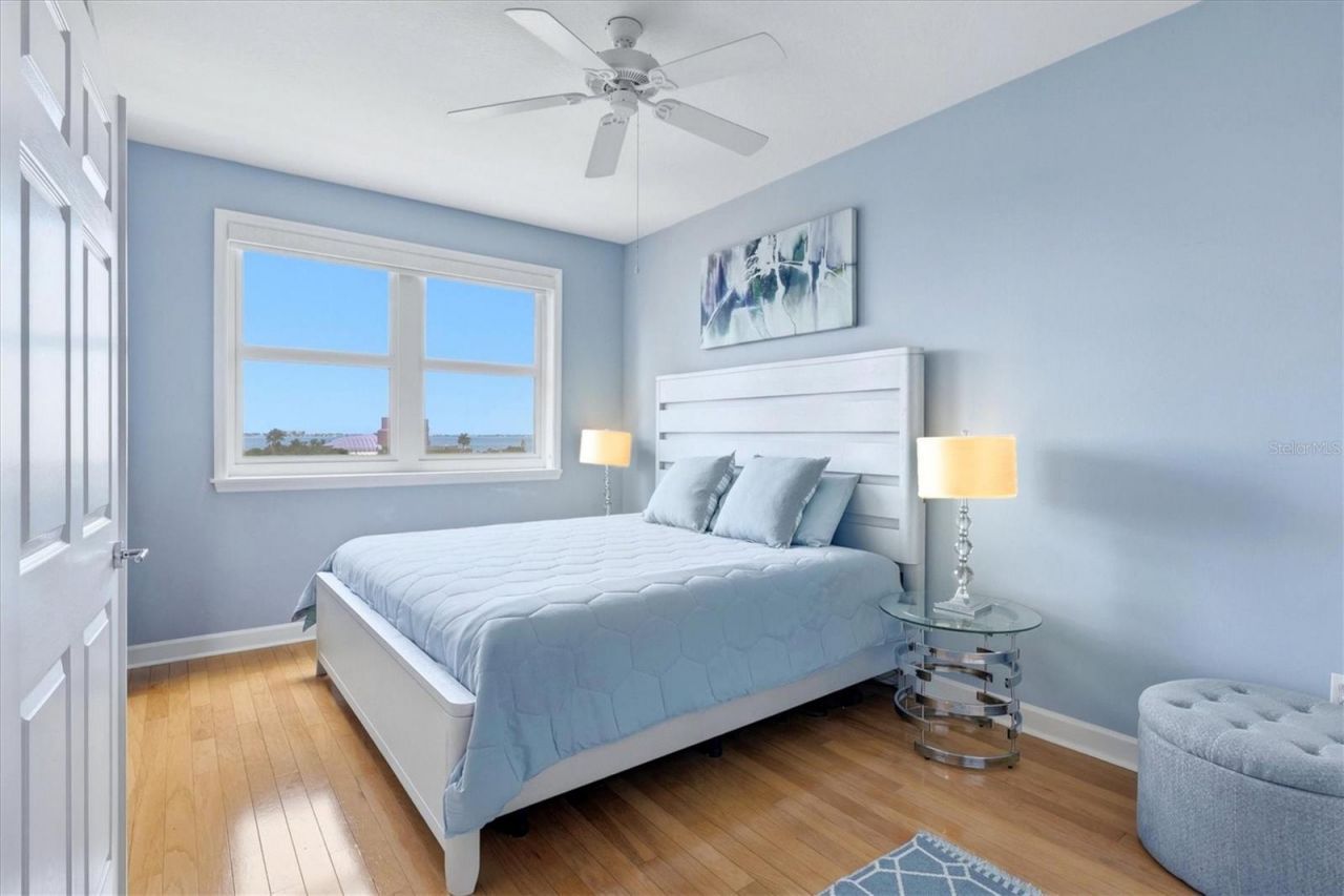 750 N Tamiami Trail, Unit 517, Sarasota, FL 34236 Photo