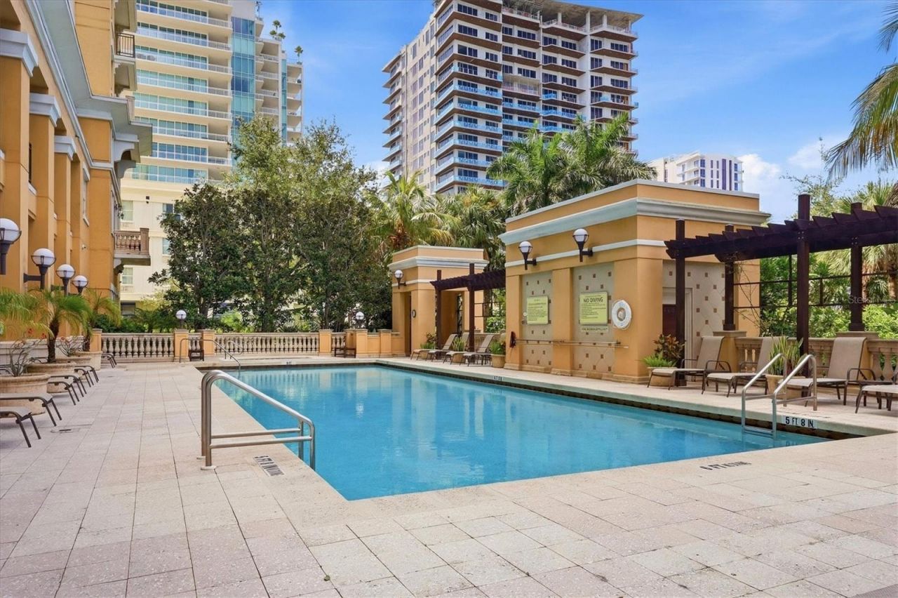 750 N Tamiami Trail, Unit 517, Sarasota, FL 34236 Photo