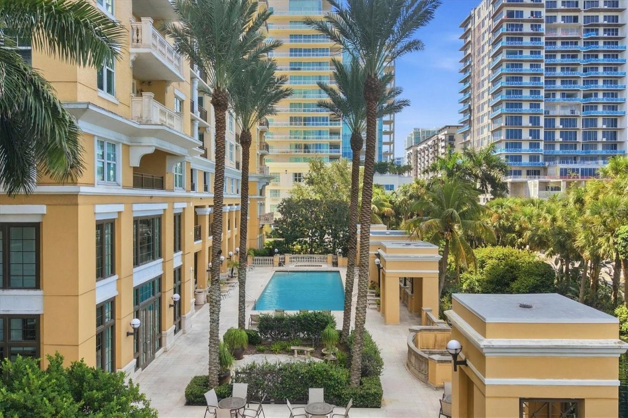 750 N Tamiami Trail, Unit 517, Sarasota, FL 34236 Photo