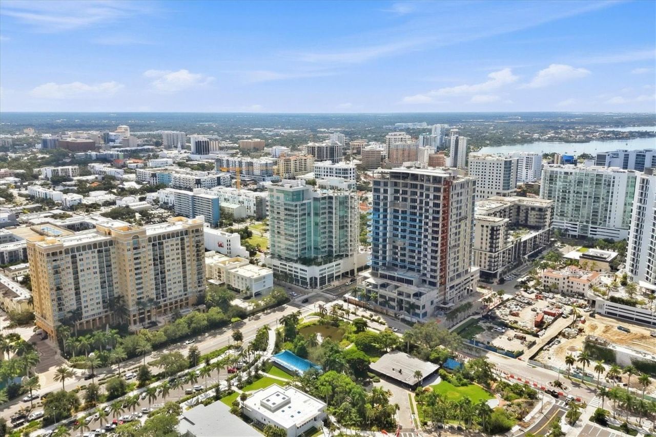750 N Tamiami Trail, Unit 517, Sarasota, FL 34236 Photo