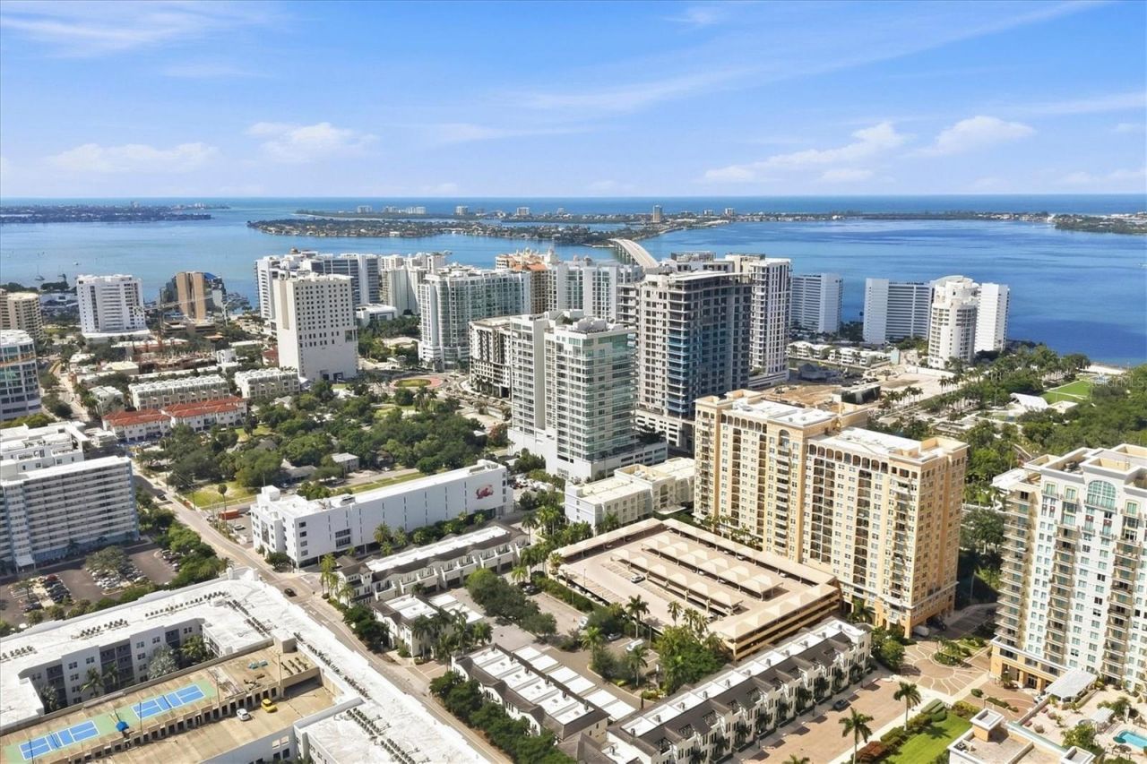 750 N Tamiami Trail, Unit 517, Sarasota, FL 34236 Photo
