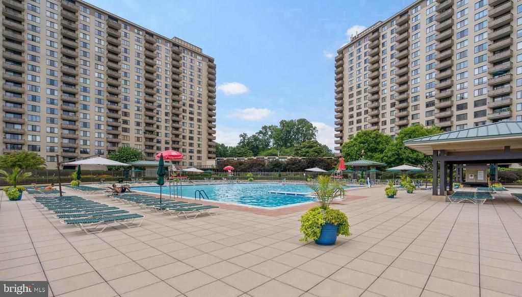 5225 POOKS HILL ROAD , BETHESDA, MD 20814