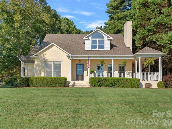8049 Ravenwood Lane, Stanley, NC 28164